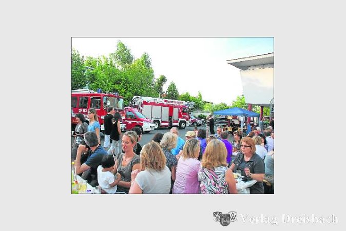 Bei strahlendem Frühsommerwetter war beim Feuerwehrfest am Wochenende besonders viel los. Sowohl die Kinder als auch die Erwachsenen fanden Gelegenheit zum geselligen Beisammensein und Spaß haben. 	(Fotos: Dörhöfer)