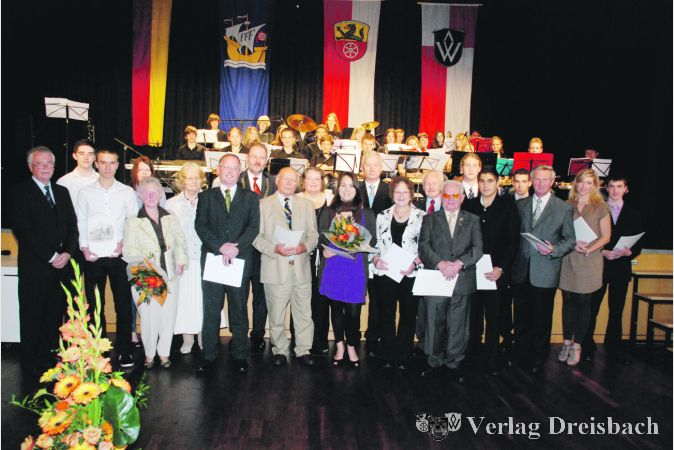 In diesem Jahr wurden beim Bürgerempfang insgesamt 19 Personen für besondere Leistungen ausgezeichnet.