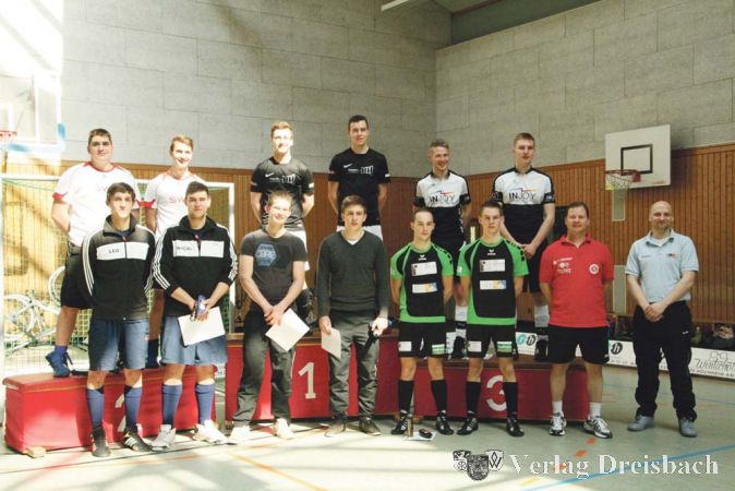 Ganz oben auf dem Podest beendete das U23-Team der RSG, Lars Meierle und Dennis Lipp, das Heimspiel beim Halbfinale des U23-Deutschlandpokals im Radball.?(Foto: privat)

&nbsp;