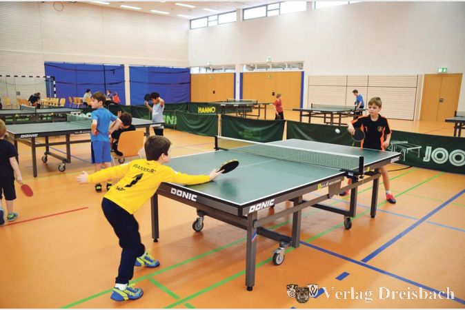 Tischtennis in Weilbach &ndash; allzu gro&szlig; war die Resonanz bei der Minimeisterschaft am Samstag in der Weilbachhalle zwar nicht. Dennoch lie&szlig;en sich die Spieler den Spa&szlig; am Turnier nicht nehmen.
(Foto: R. D&ouml;rh&ouml;fer)