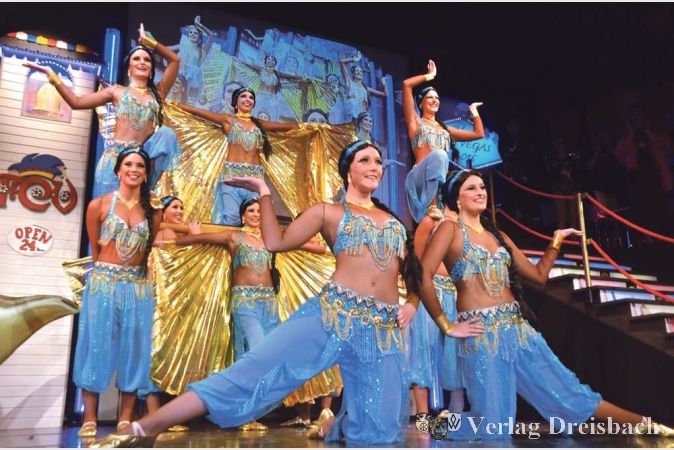 Das Ballett &bdquo;Inkognito&ldquo; nahm die Besucher mit auf eine verzaubernde Reise in den Orient.
(Fotos: R. D&ouml;rh&ouml;fer)