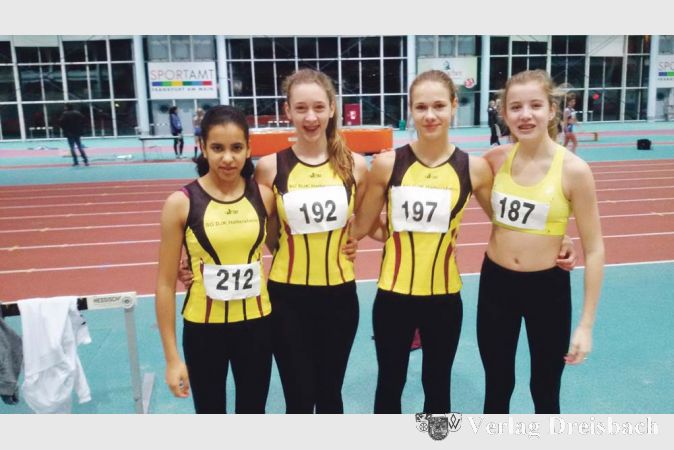 Kreismeister &uuml;ber viermal 100 Meter in der Klasse U16 (v.l.): Imane Faddad, Leonie Siebert, Lara Harth und Jamie-Lee Buhmann.
(Fotos: privat)