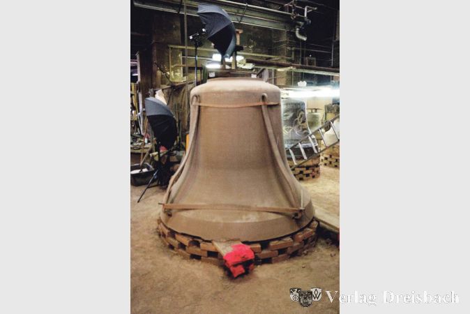 Die &bdquo;Falsche Glocke&ldquo;, quasi das Gegenst&uuml;ck zur Gussform, verr&auml;t die Dimensionen der &bdquo;Gloriosa&ldquo;.