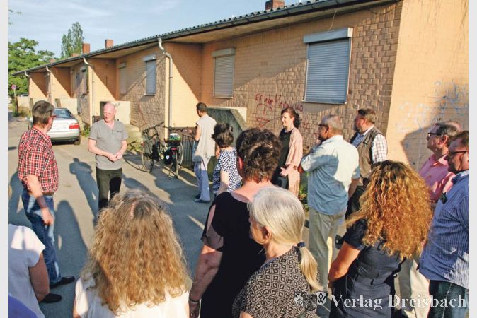 Vor-Ort-Termine wie an den Einfachstwohnungen sollten die Gremien sich viel &ouml;fter g&ouml;nnen, zumindest, wenn das Wetter stimmt.