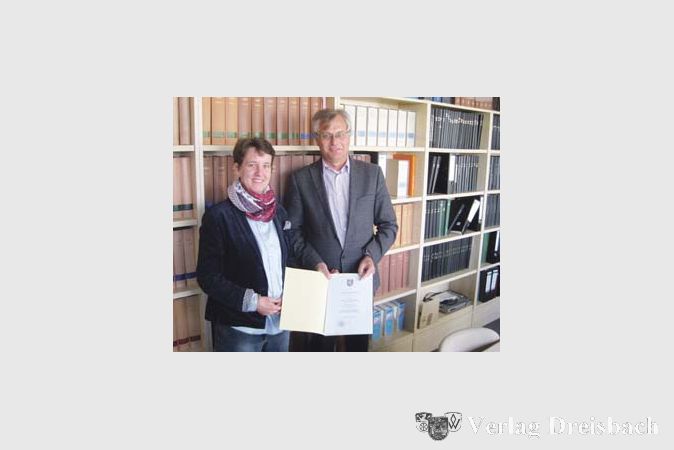 Ernennung im Amtsgericht Groß-Gerau: Berenike Astheimer-Heger vervollständigt das Bischofsheimer Ortsgericht.
(Foto: privat)