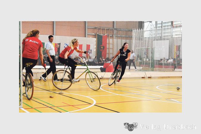 Gegen den SV Methler erzielte Anna Guthmann (r.) den Siegtreffer zum 4:3, der zugleich den direkten Aufstieg in die Radpolo-Bundesliga bedeutete.