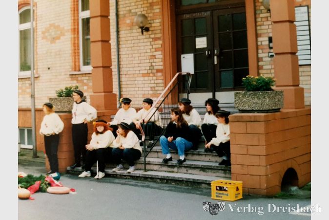 Die Bischemer Kerwemädcher 1989