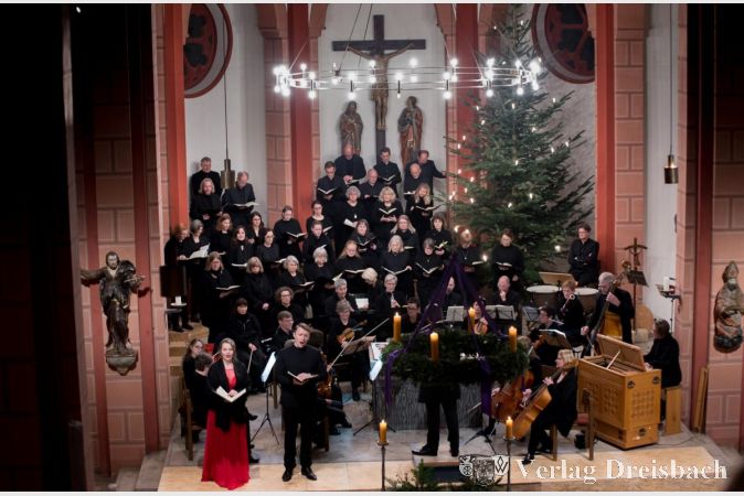 Das Konzert des Weihnachtsoratorium I-III von J.S.Bach in der katholischen Kirche St. Vitus war ein voller Erfolg.