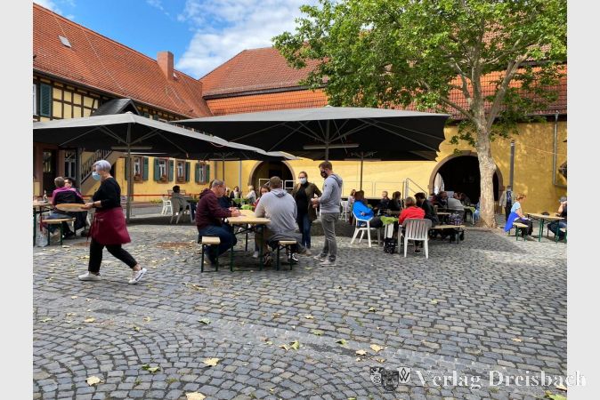 Das Wetter muss nur mitspielen: Am Sonntag war der Biergarten über die gesamte Öffnungszeit hinweg sehr gut besucht.