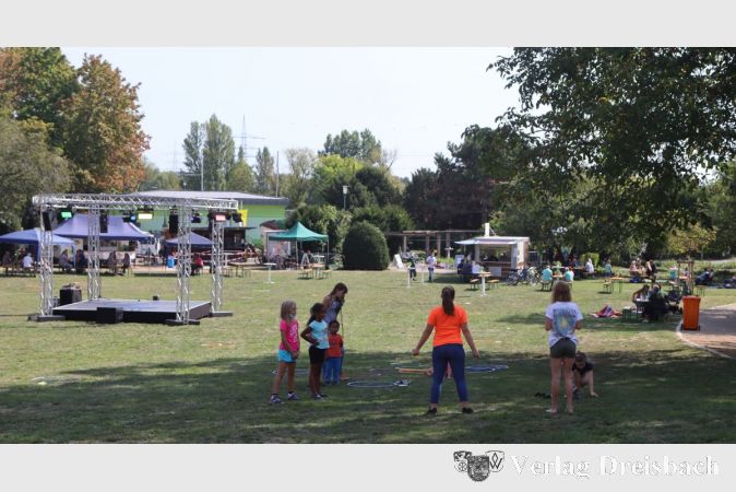 Für Kinder, die am Samstag zudem von einer Eventfirma bespaßt wurden, gab es auf dem Gelände Beschäftigungsangebote.
