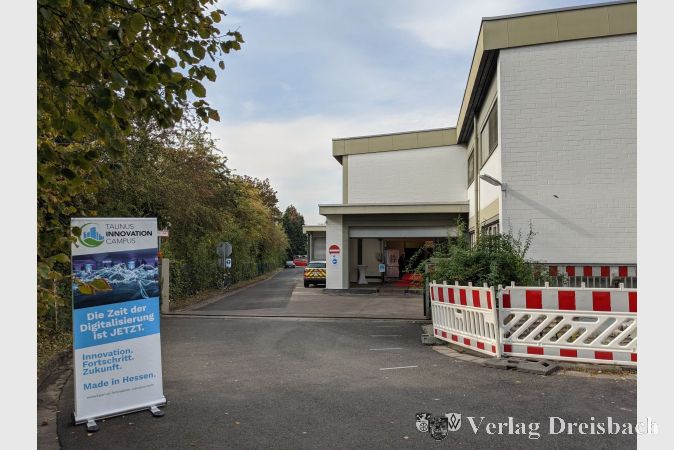 Das Gebäude in der Schulstraße 29: Einst wurden hier Grußkarten hergestellt, nun sollen wegweisende Ideen für die digitale Zukunft der Region entwickelt werden.