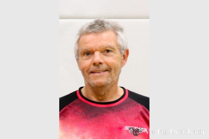 Norbert Wrabetz ist als Mannschaftsführer der und mit einer 9:1-Bilanz eine Stütze des Erfolgs der 4. Herren.