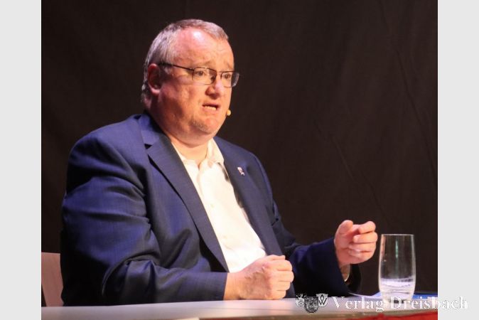 Amtsinhaber Klaus Schindling hat nach seinen ersten sechs Jahren im Amt noch einiges vor und hofft daher auf die Wiederwahl.