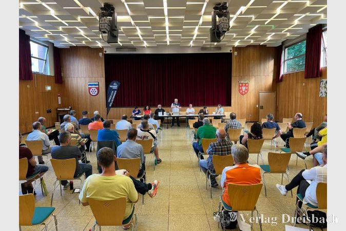 Die Vereine aus dem Bezirk trafen sich jetzt zur großen Runde bei Gastgeber Kriftel.