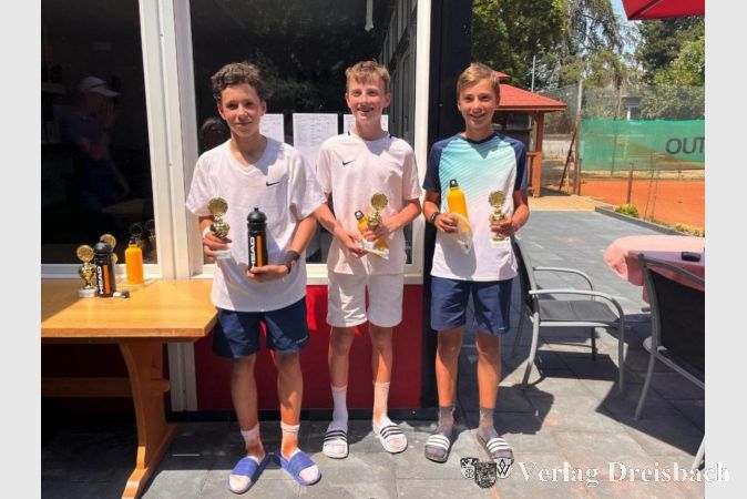 Von links nach rechts: Julian Thees, Mika Müller (beide U14), Leander Baumann (U12).