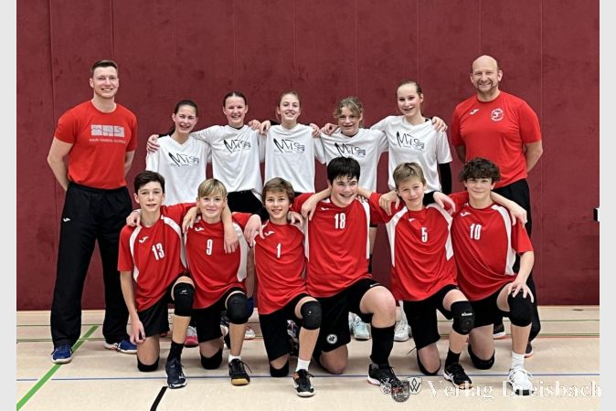 Die Mädchen und Jungs der Hoheimer Main-Taunus Schule, gespickt mit Spielerinnen und Spielern der TuS Kriftel, spielten eine herausragende DM.