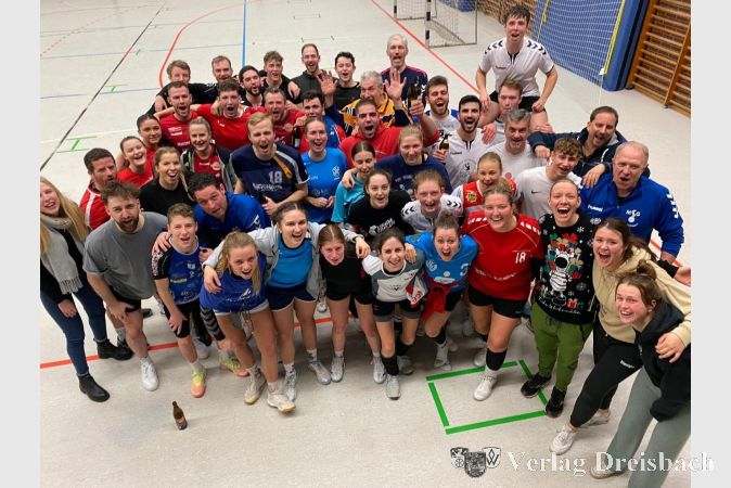 Beste Stimmung herrschte beim Weihnachtsturnier. Nun geht es mit Schwung ins neue Jahr für die Handballer.