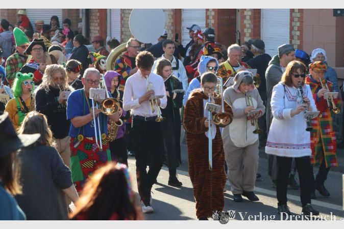 Am Dienstag hatte der Musikverein den letzten seiner zahlreichen Einsätze während der Kampagne.