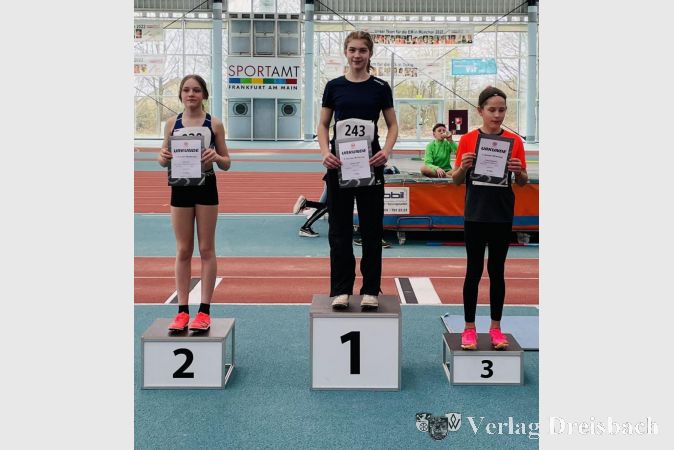 In der Mitte auf Platz 1 Johanna Höhn.