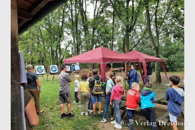 Natürlich durfte das traditionelle Bogenschießen im Ferienspielprogramm der SGO nicht fehlen.