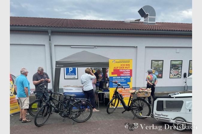 Auch in Okriftel nahmen viele Interessierte das Beratungsangebot an.