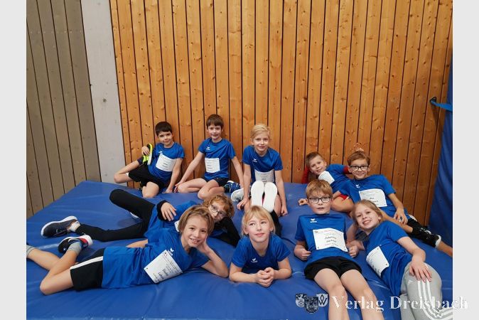 Die U10 in Fischbach.