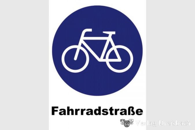 Hier haben Fahrräder vor allen anderen Verkehrsteilnehmern Vorrang und es gilt eine Höchstgeschwindigkeit von 30km/h.