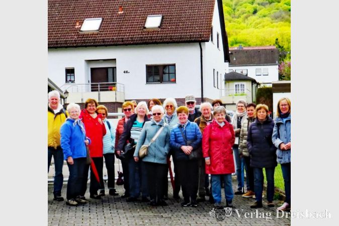 Die fröhliche Seniorenwandergruppe des Kulturforums.