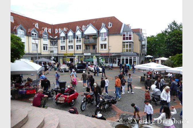 Marktplatz am Sonntagmittag bei den letztjährigen Klassikertagen
