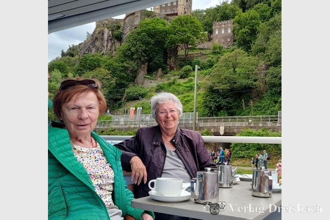 Ein Ausflug mit vielen Emotionen: Der Blick übers Wasser zu den Burgen, Schlössern und in die Weinberge weckte Erinnerungen und löste bei einigen Senioren starke Gefühle aus.