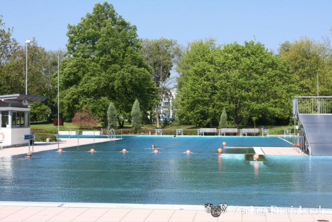 Seit der Öffnung am 8. Mai wurde das Krifteler Parkbad angesichts des wenig sommerlichen Wetters noch nicht gerade von Besucherinnen und Besuchern überrannt.