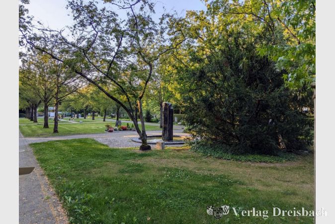 Die Erweiterung des anonyme Grabfelds.