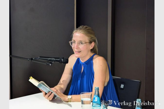 Die Autorin Deike Wichmann.