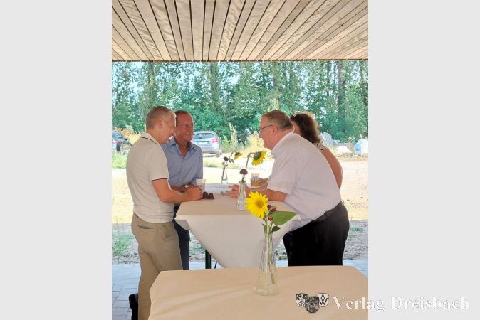 Politische Prominent bei der Eröffnung (v.l.n.r.): Landrat Michael Cyriax, Landtagsabgeordneter Axel Wintermeyer und Bürgermeister Klaus Schindling.