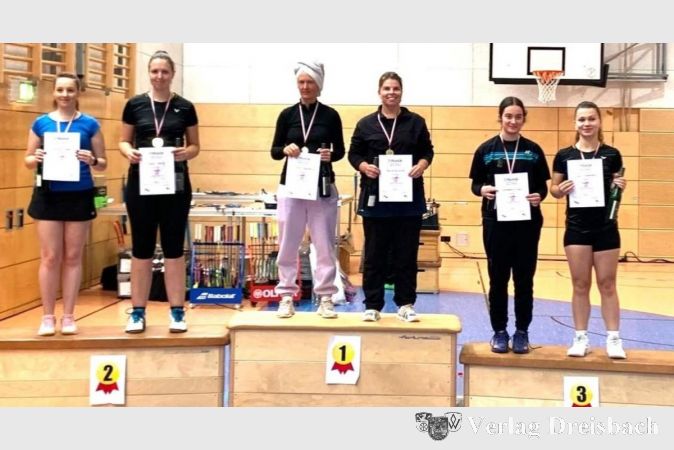 Drei BSClerinnen auf dem Podium: Alexandra Kerling (l.), in der Mitte Natascha Götz und daneben Katrin Remsperger