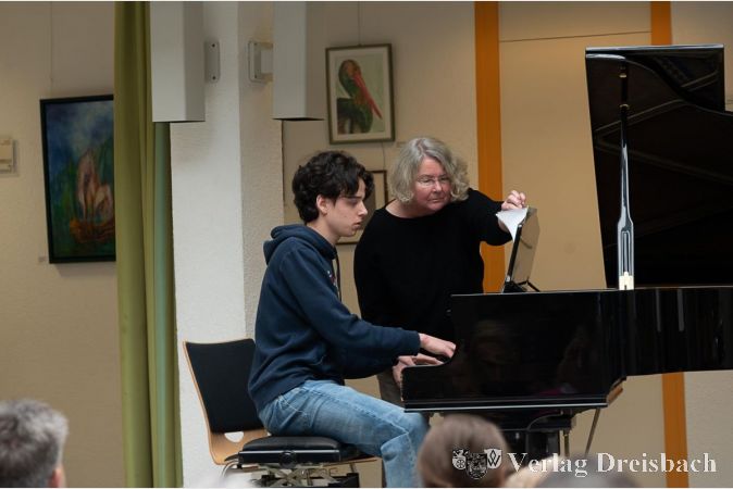 Überzeugendes Klavierspiel bereicherte ebenfalls den Konzertnachmittag.
