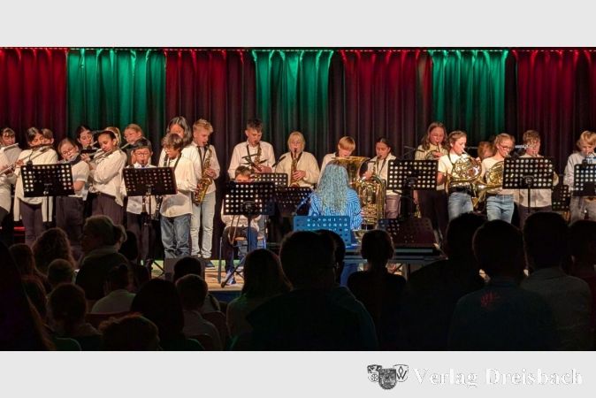 Festlicher Glanz und junge Talente: Weihnachtskonzert am Stauffenberg-Gymnasium