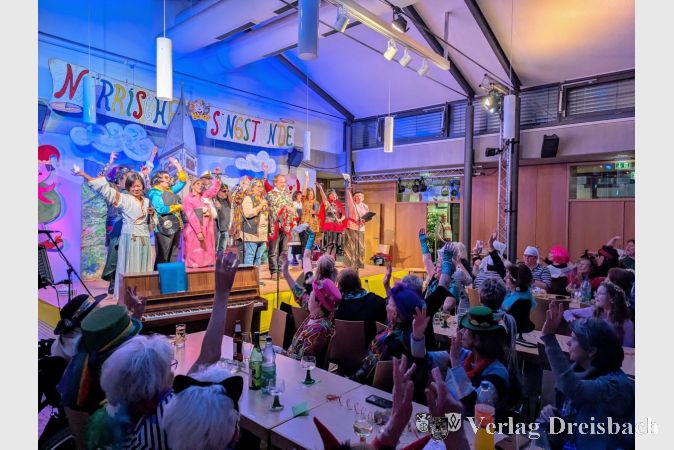 Ausgelassene Stimmung im Barbarahaus zur diesjährigen Närrischen Singstunde.