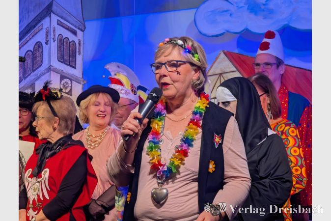 Moderatorin Petra Hodde führte souverän durch den närrischen Abend.