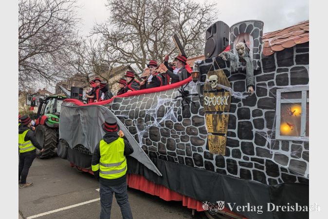 Das Vampirschloss des CCM. Erneut wurde der Wagen als gelungenste Zugnummer ausgezeichnet.