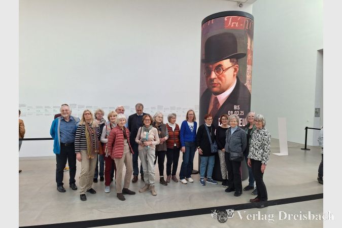 Die kunstinteressierten Mitglieder des Kulturforums in der Kunsthalle Mannheim.