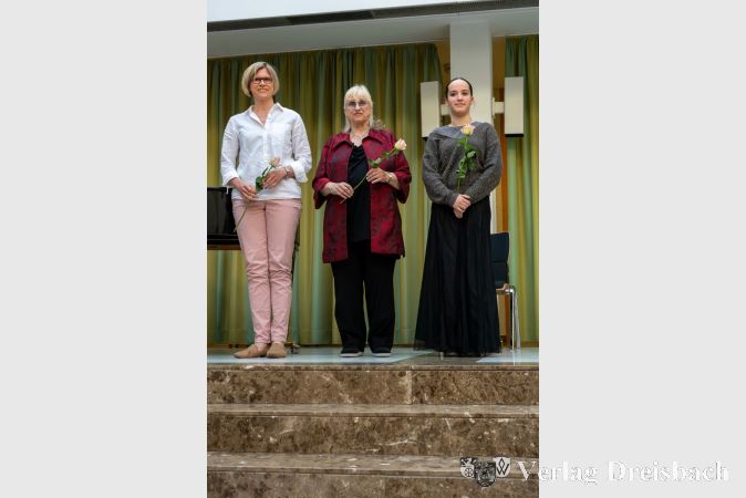 V.l.n.r.: Friederike Wiesner, Karin Herkströter und Miray Hank.
