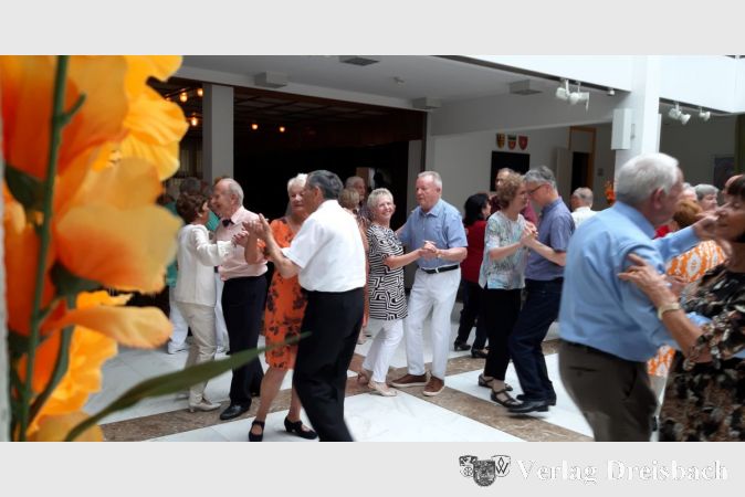Spaßiger Tanztee-Nachmittag im Mai des vergangenen Jahres.