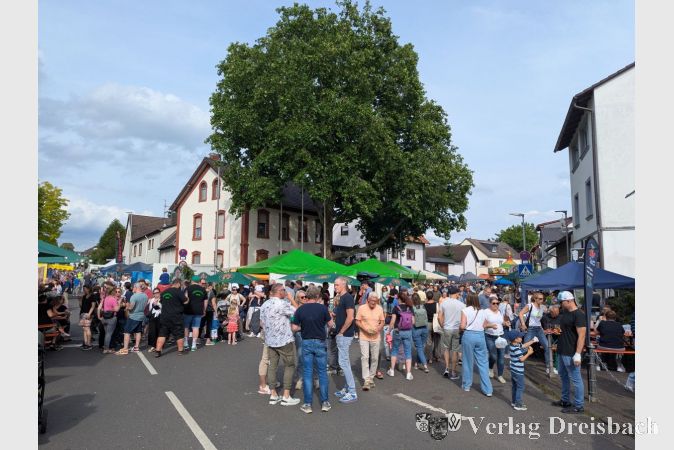 Wenn es nicht gerade regnete oder donnerte, war auch das diesjährige Lindenblütenfest stets gut besucht.