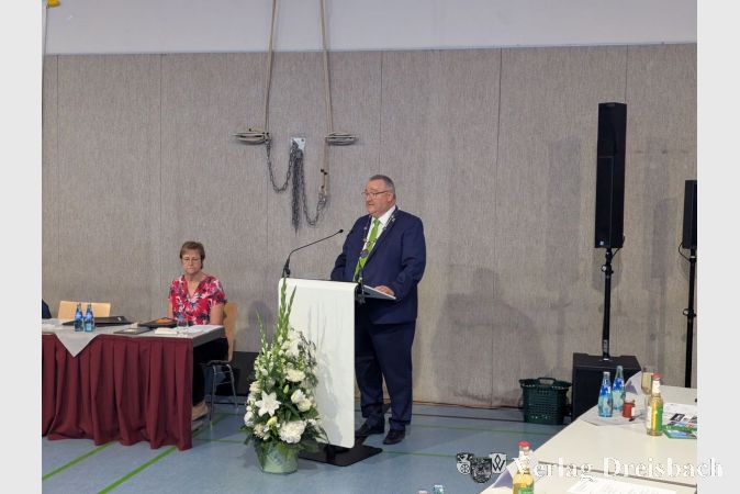 Bürgermeister Klaus Schindling konnte an diesem Abend viele Ehrengäste begrüßen.
