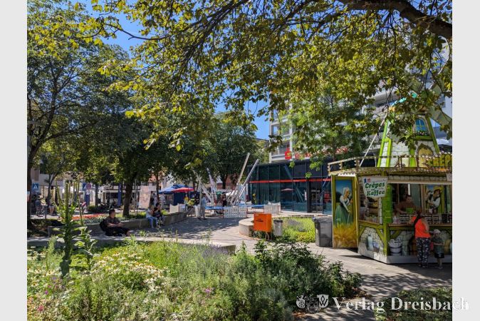Etwas ruhiger, aber nicht minder interessant ging es in der Hauptstraße und am Mosonmagyaróvár Platz zu.