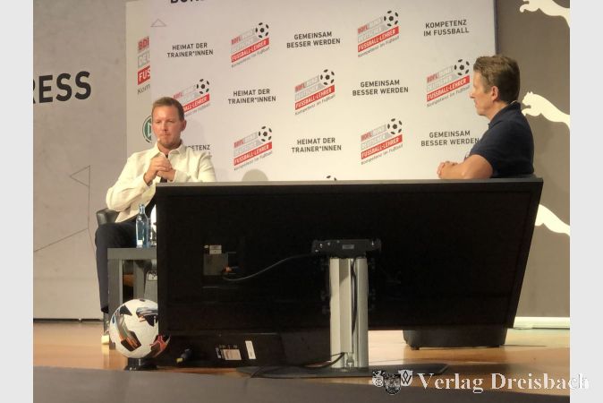 Leopold interviewt Nagelsmann.