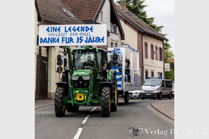 Hommage an den Engel: Nach 35 Jahren haben Renia und Janni zum 1. September das Restaurant "Zum Engel" abgegeben.