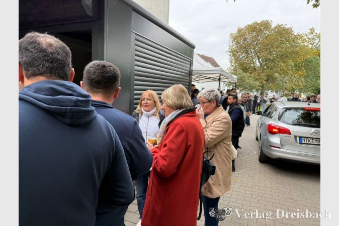 Ein voller Erfolg: Der Verein konnte viele Gäste begrüßen, was zu zahlreichen anregenden Gesprächen führte.