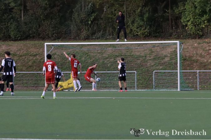Jan Erik Radtke traf in der 25. Minute zum 1:2 und in der 81. Minute zum 3:2-Endstand.